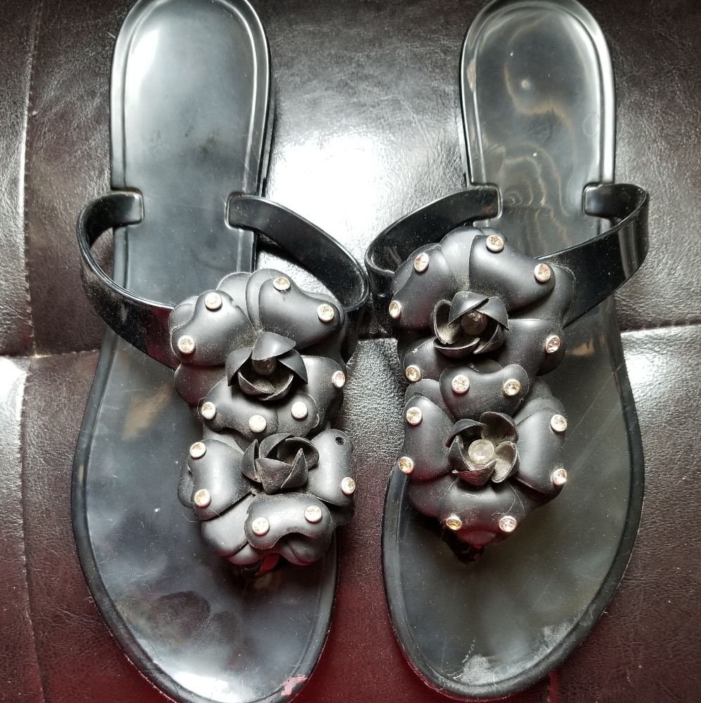 Flower sandals